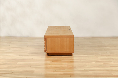 cabinet_0078_03_600px.jpg