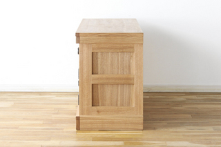 cabinet_0110_03_400px.jpg