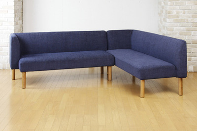 sofa_0106_02_600px.jpg