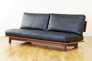 time_sofa_07_400px.jpg